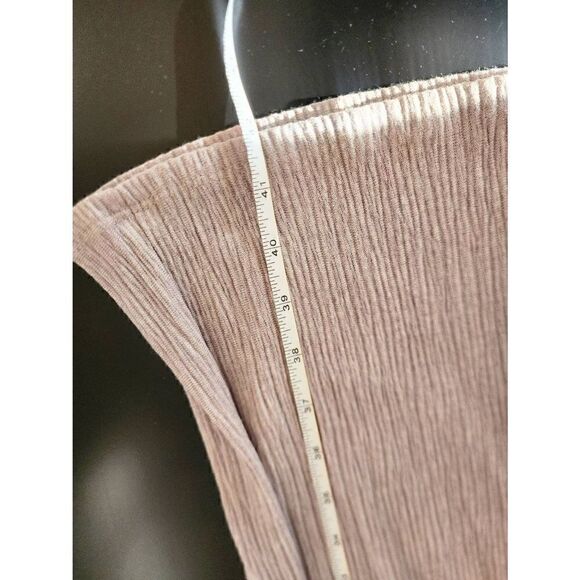 GILI NWT 2 piece set oatmeal color size small - Picture 8 of 9